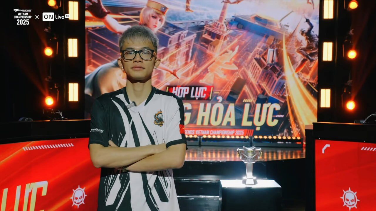 Cúp vô địch Crossfire Legends Vietnam Championship 2025 in 3D - Góc nghiêng Cúp vô địch Crossfire Legends Vietnam Championship 2025 in 3D - Góc nghiêng