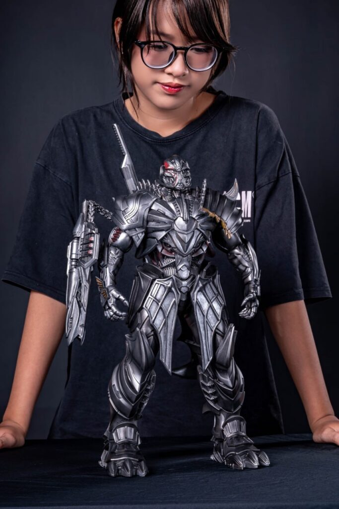 Megatron Transformers: The Last Knight — Figure Resin 40cm