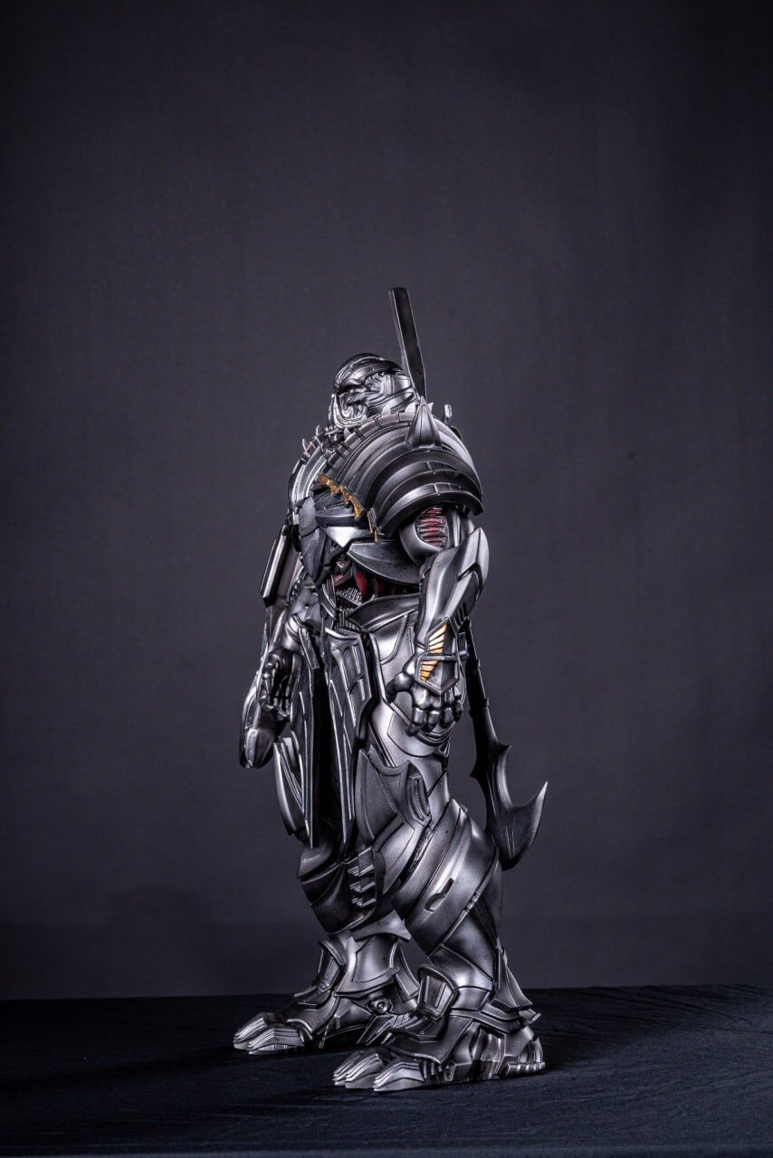 Megatron Transformers The Last Knight Resin Figure Megatron Transformers The Last Knight in 3D Resin màu kim loại